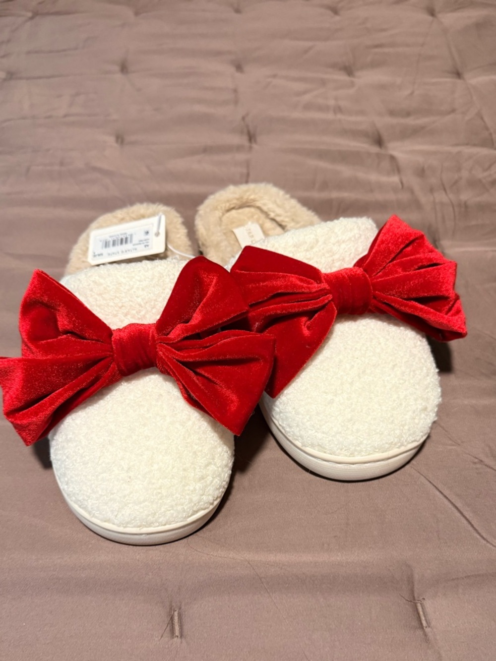 Never Worn Altar’d State Cream Women's Slip-On Slippers with Red Velvet Bow